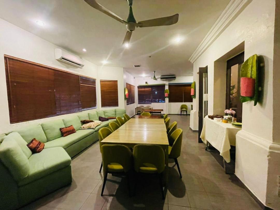 Indulgence Living 3*