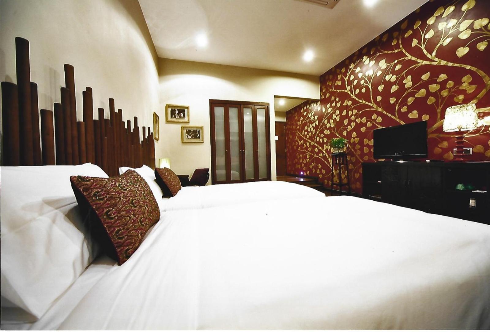 Hotel Indulgence Living